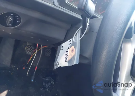 2020 Volkswagen Jetta 1.4T R-Line/1.4T S z USA, uszkodzony, nr VIN 3VWN57BU7LM008255